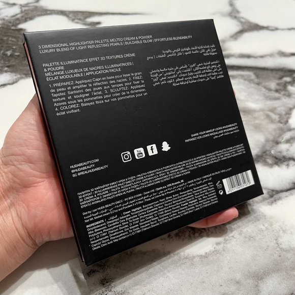 Huda 3D Highlighter Palette - NWT - Picture 3 of 4